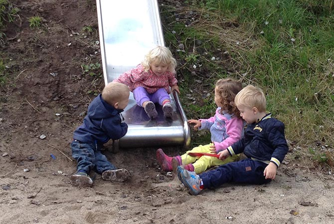 Børnene har et godt sammenhold og er gode venner i Skovvejens Hyggebo privat pasning Aalborg